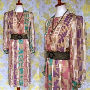 New! True Vintage🌼70s/80s Abstract Print Midi Dress